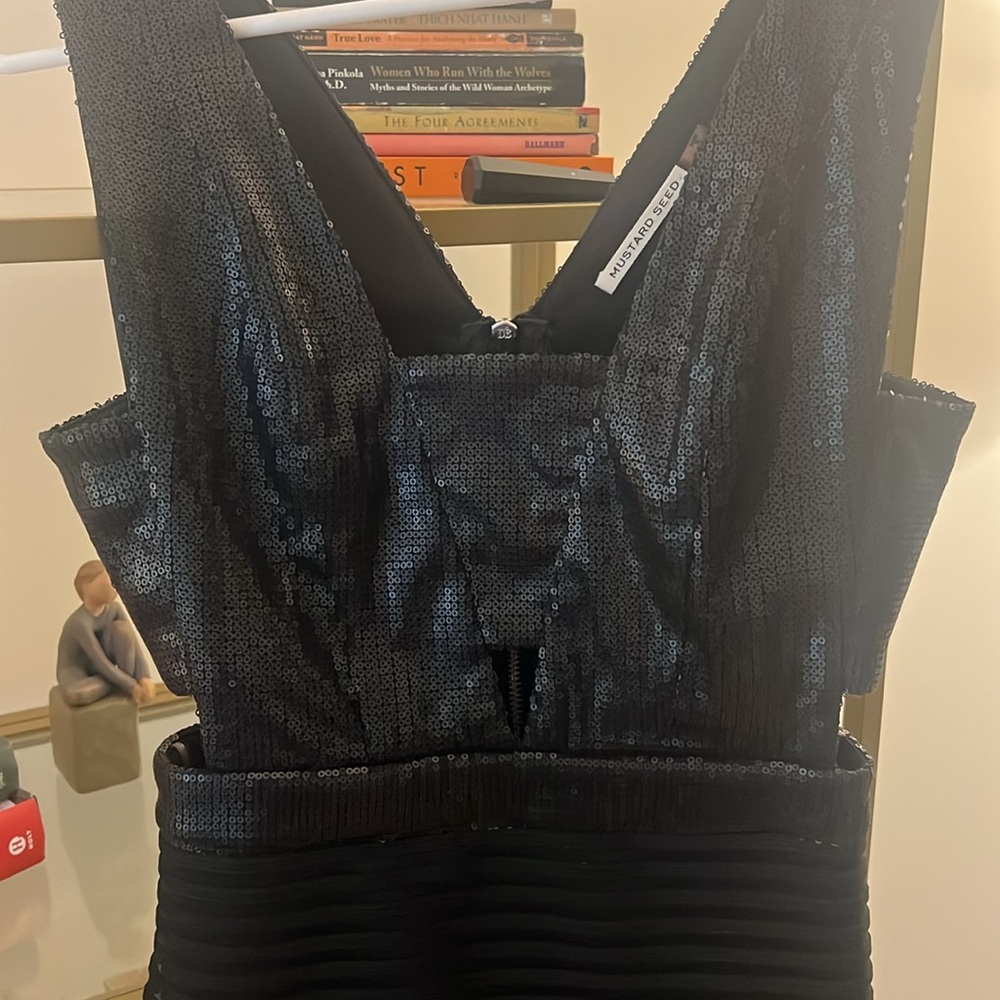 Fun Black Body Con Midi Dress